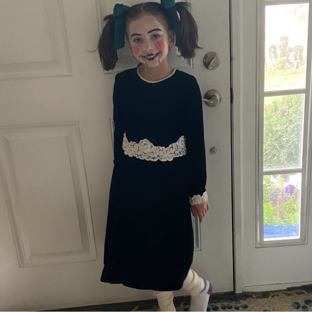 Vintage Dorissa International Nicole Black Velvet Girls Dress sz 8